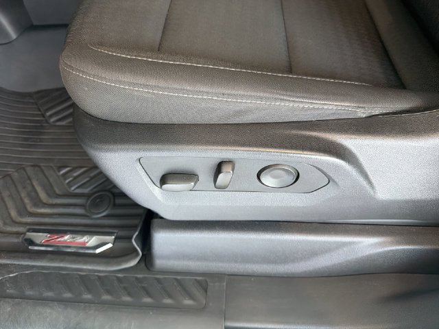Certified 2025 Chevrolet Silverado 1500 Custom Trail Boss w/ LPO, Dark Essentials Package AWD/4WD image 21
