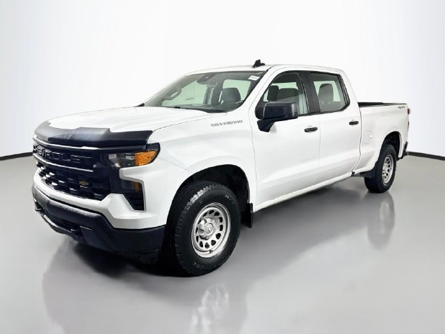 Used 2024 Chevrolet Silverado 1500 W/T w/ Trailering Package AWD/4WD image 4