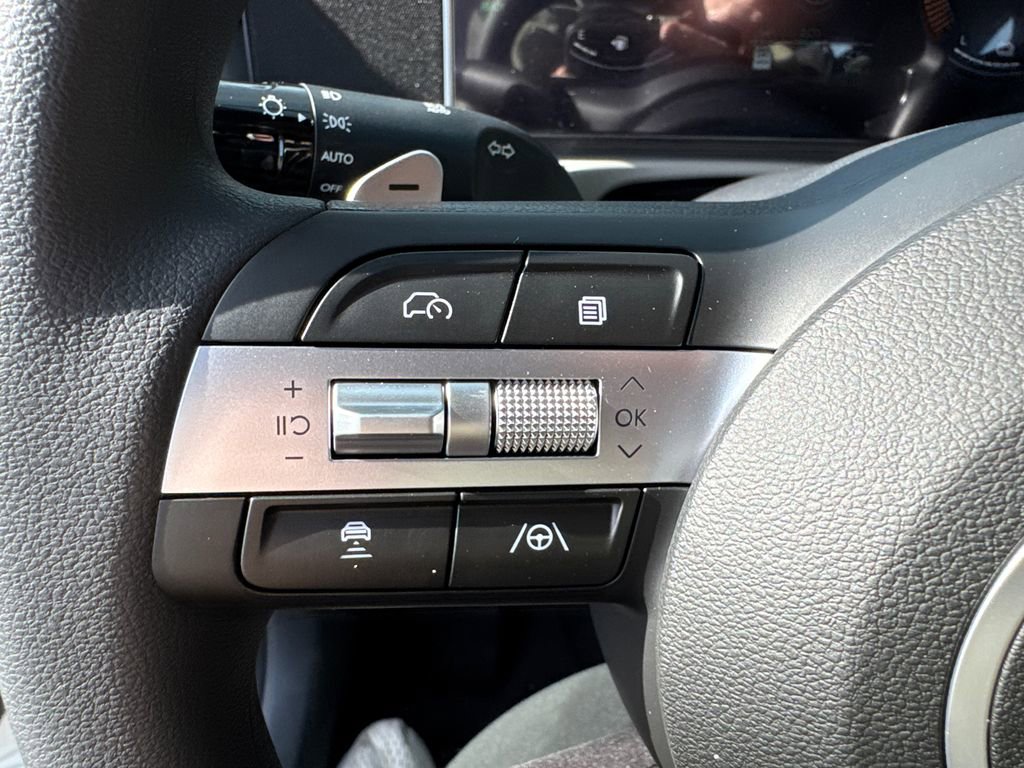 New 2026 Hyundai Tucson Blue SE image 16