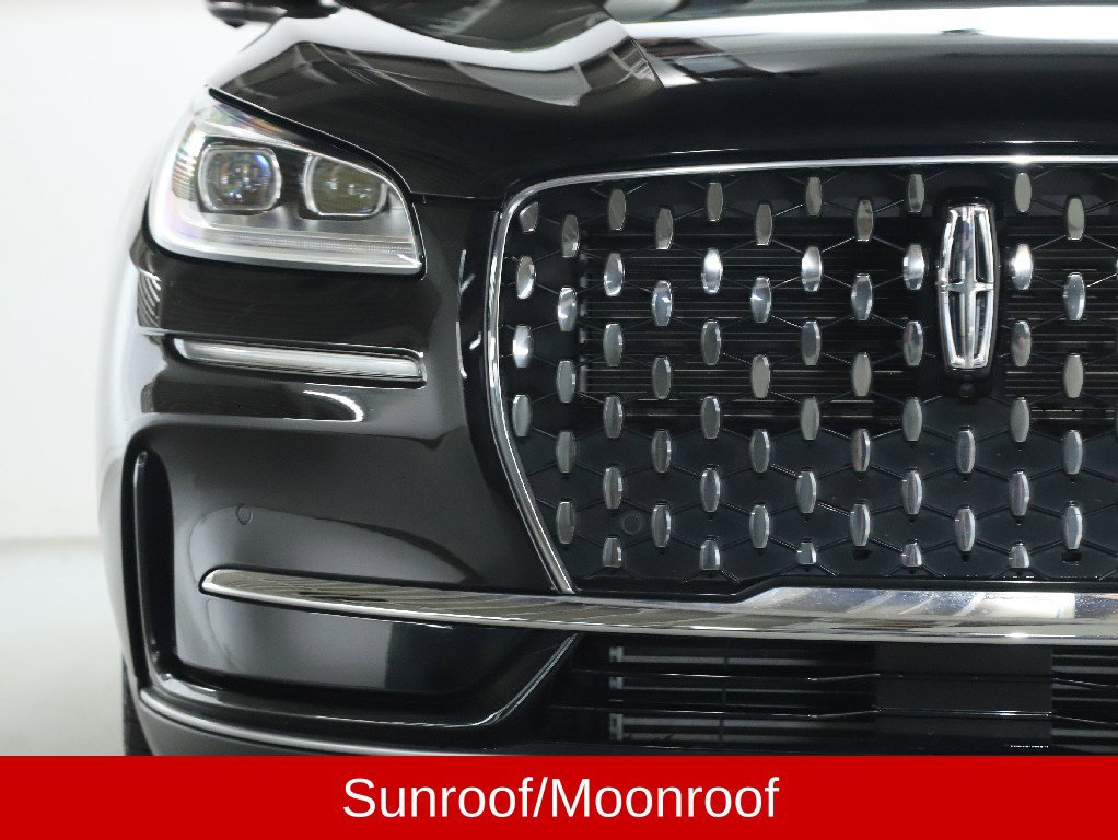Used 2023 Lincoln Corsair Reserve w/ Equipment Group 201A AWD/4WD image 8