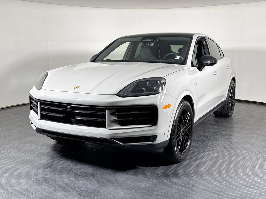 Certified 2026 Porsche Cayenne E-Hybrid Coupe AWD/4WD image 1