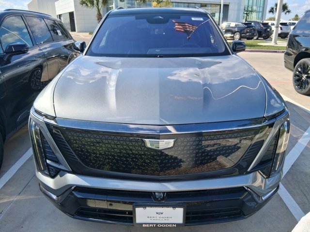 New 2026 Cadillac Vistiq Sport w/ LPO, Floor Liner Package image 2