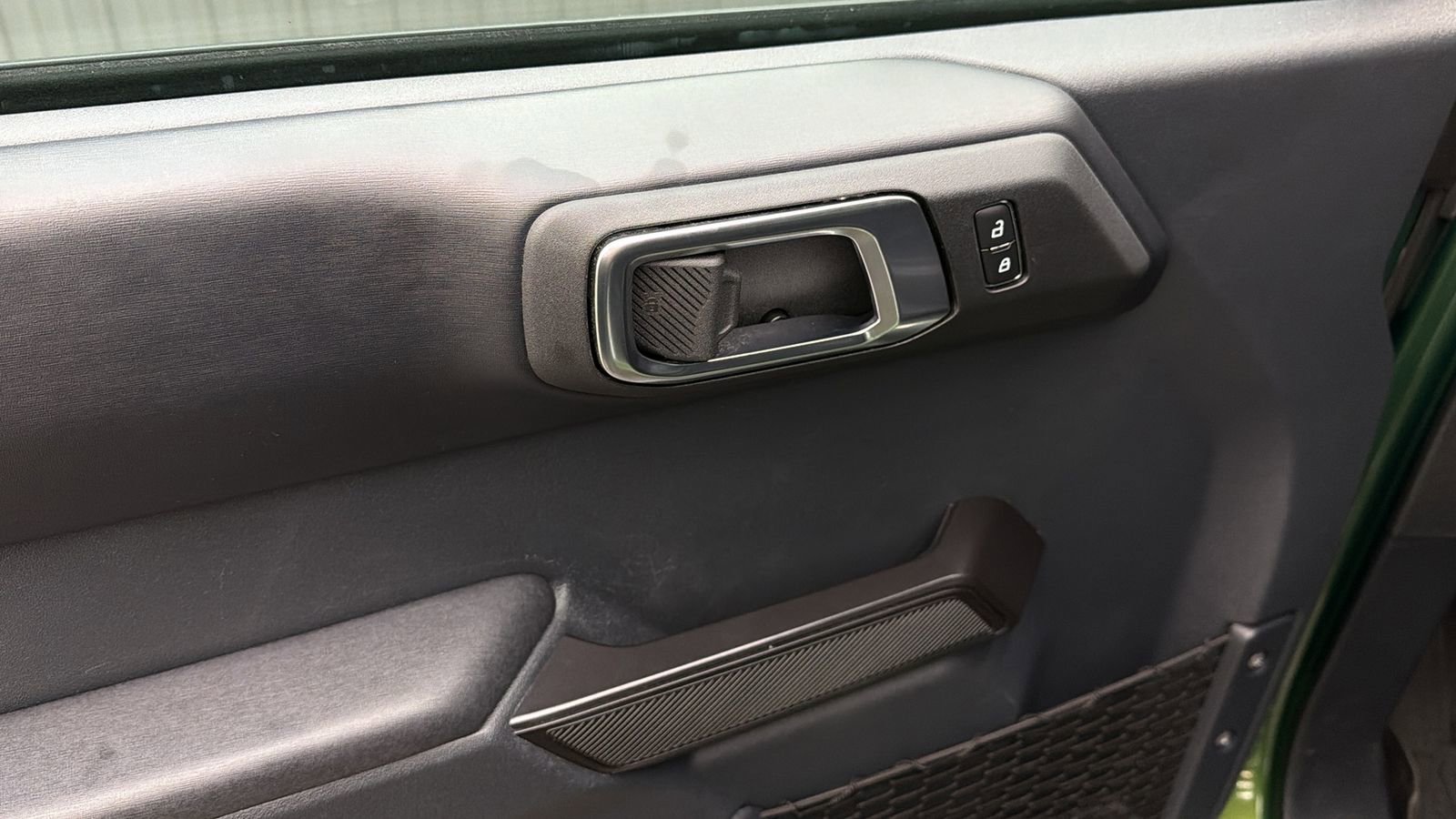 Used 2025 Ford Bronco Badlands image 31