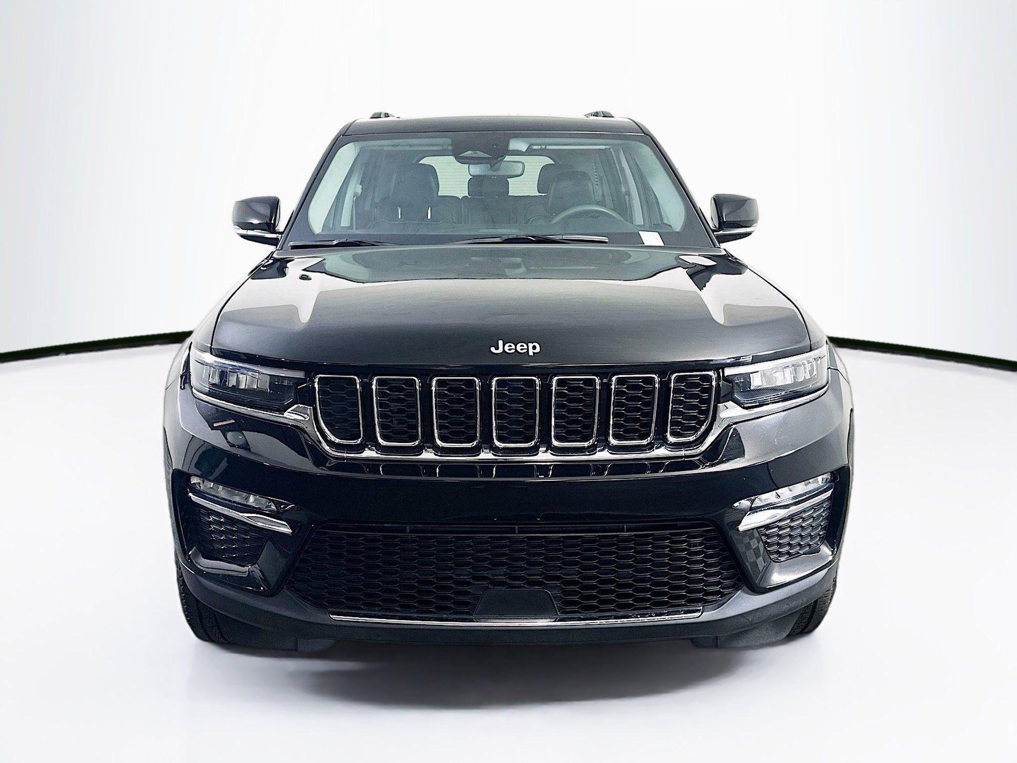 Used 2022 Jeep Grand Cherokee Limited 4xe image 2