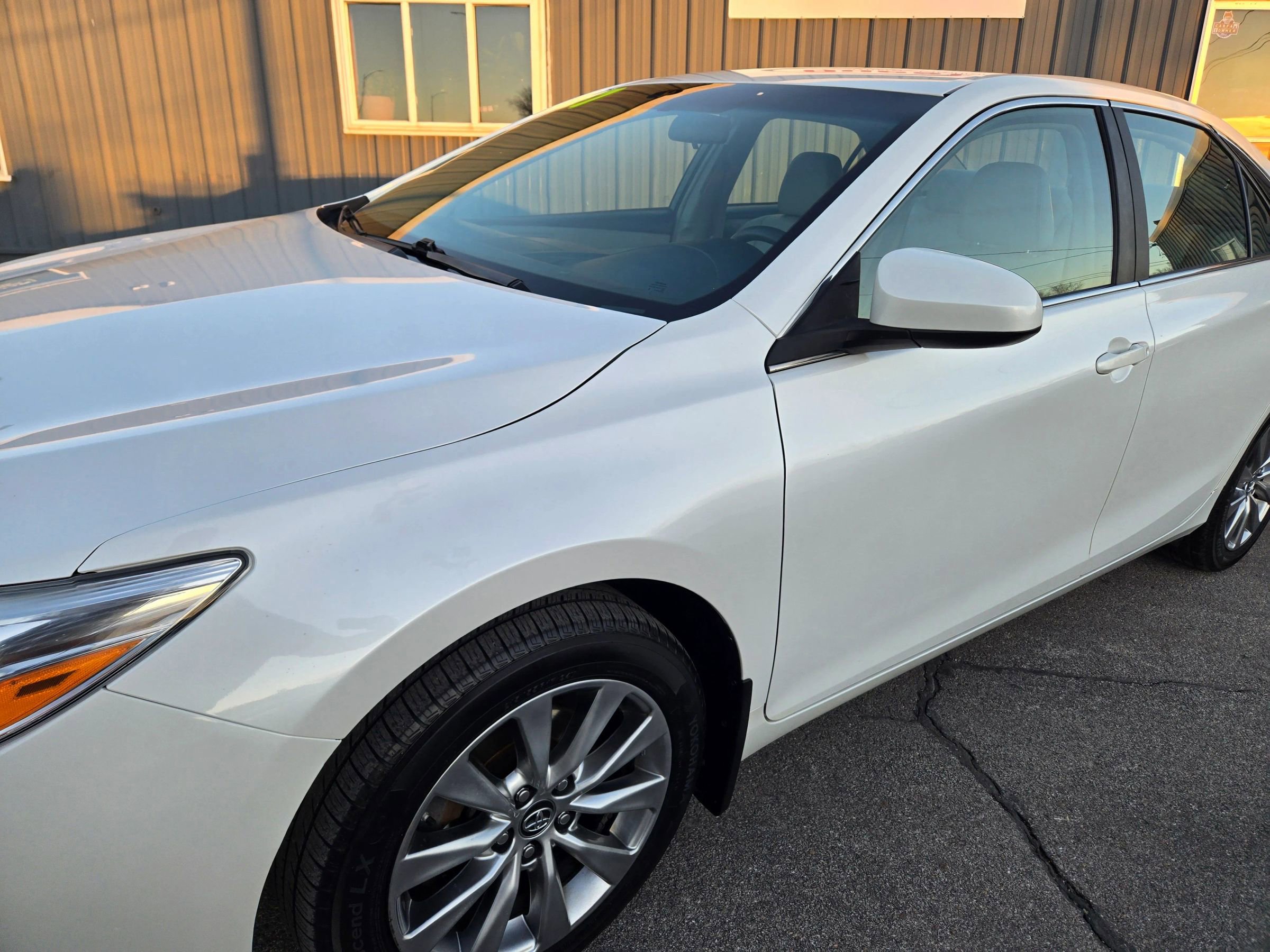 Used 2017 Toyota Camry XLE image 20