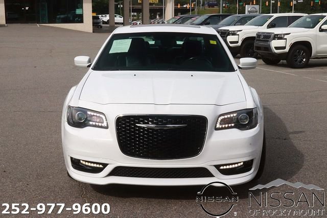 Used 2020 Chrysler 300 S RWD image 2