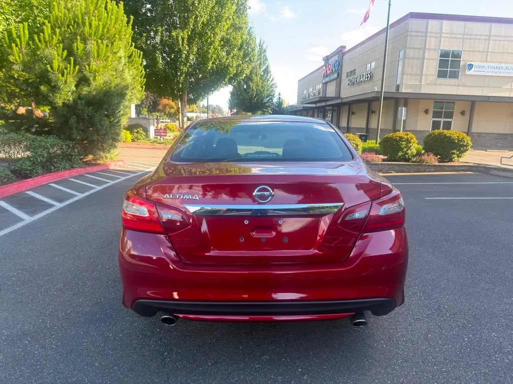 Used 2018 Nissan Altima 2.5 S w/ S Convenience Package FWD image 4