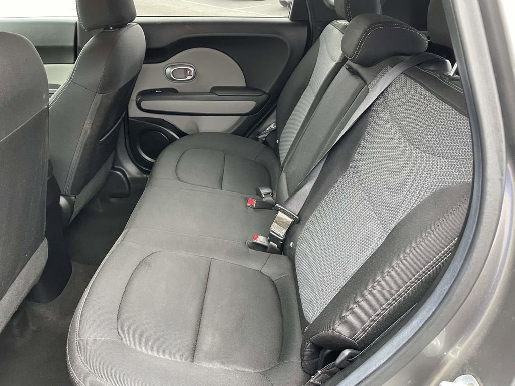 Used 2018 Kia Soul + image 20