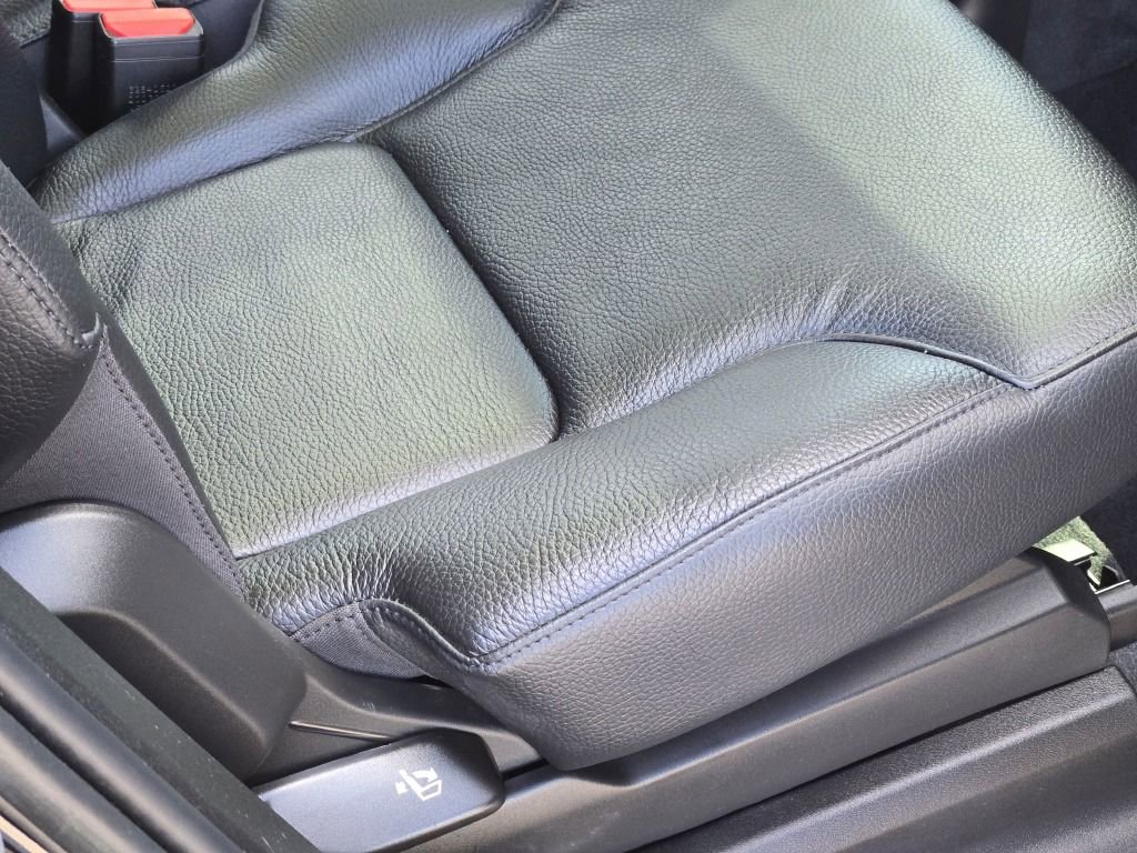 Used 2023 Volvo XC90 T8 Core image 16