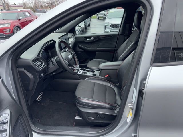 Certified 2023 Ford Escape ST-Line w/ Tech Pack #1 AWD/4WD image 22