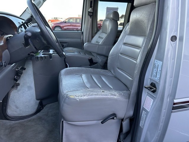 Used 2004 Ford E-150 and Econoline 150 image 10
