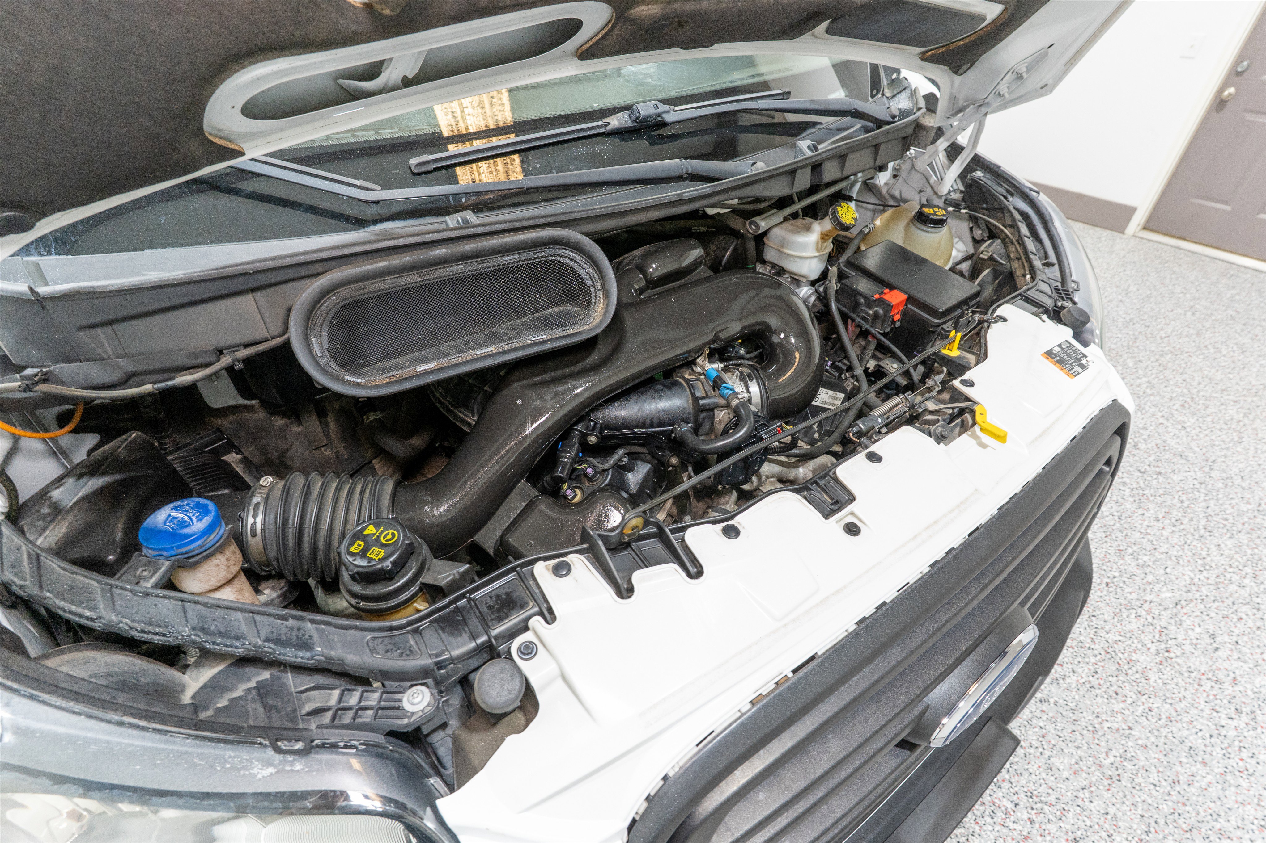 Used 2019 Ford Transit 150 130 Low Roof RWD image 28