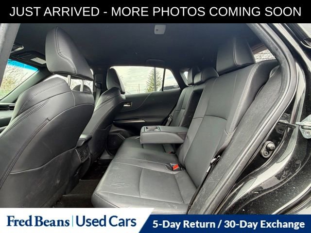 Used 2023 Toyota Venza Nightshade image 13