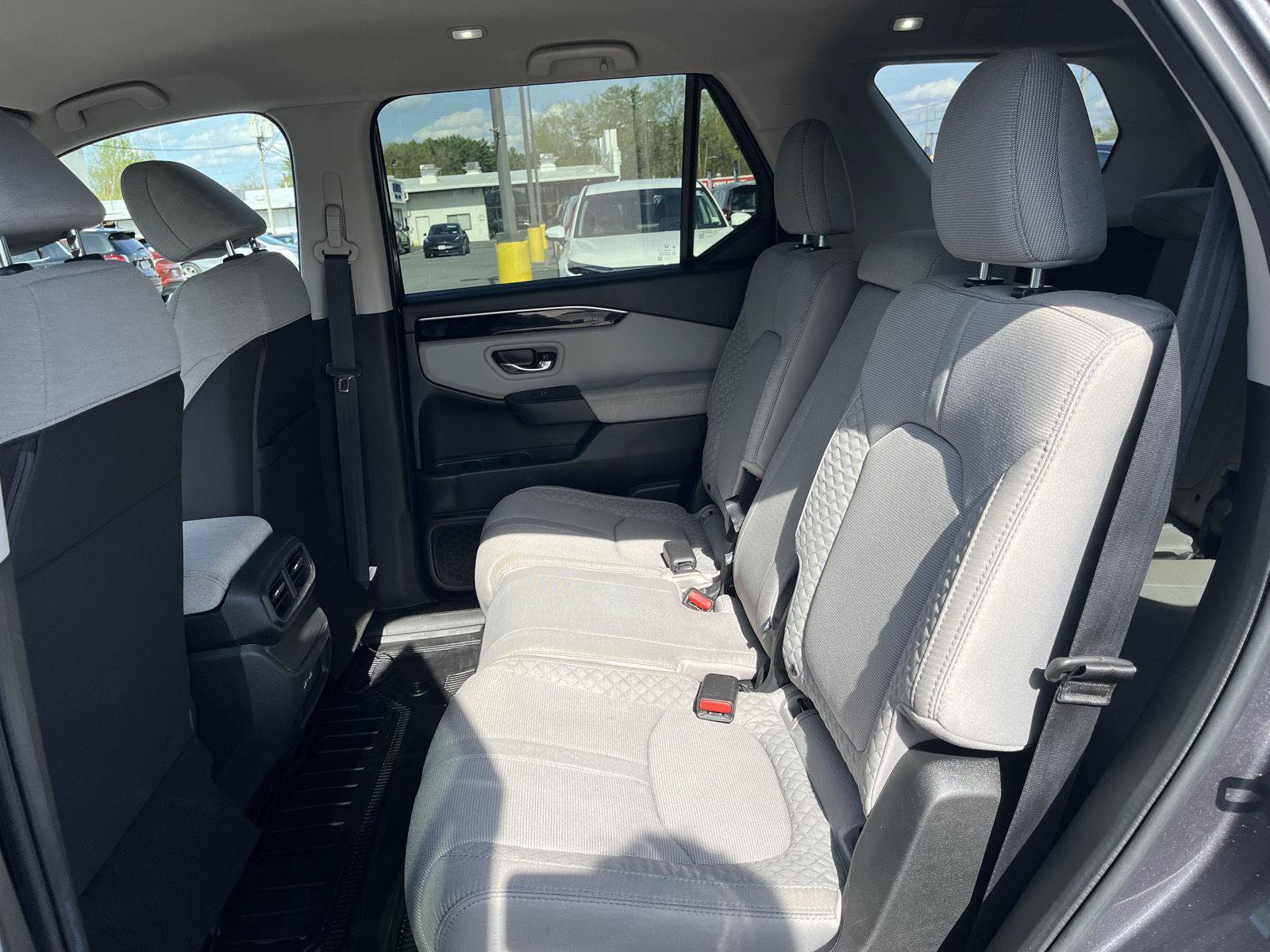 Certified 2023 Honda Pilot LX image 14