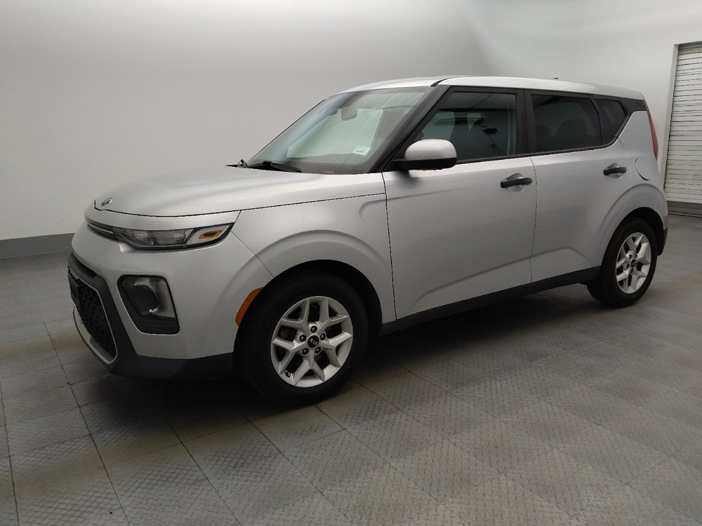 Used 2020 Kia Soul S FWD image 2
