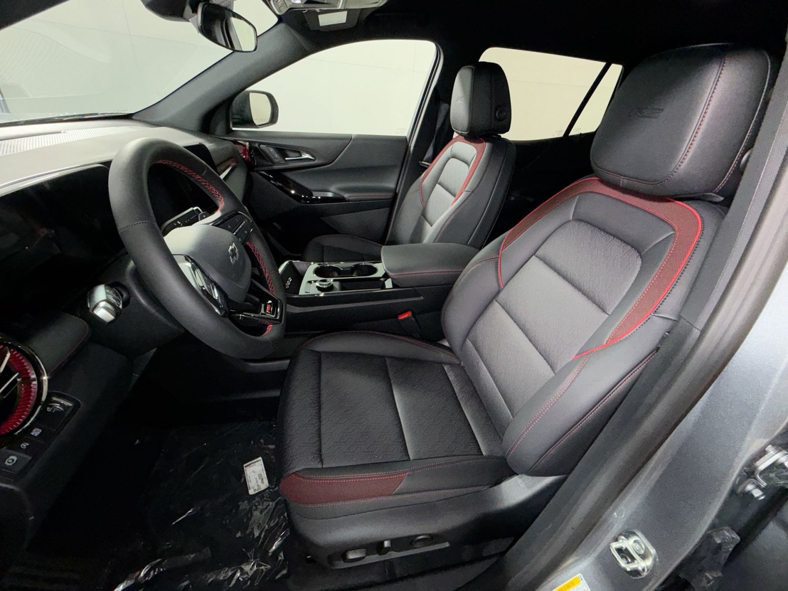 New 2027 Chevrolet Equinox RS FWD image 13
