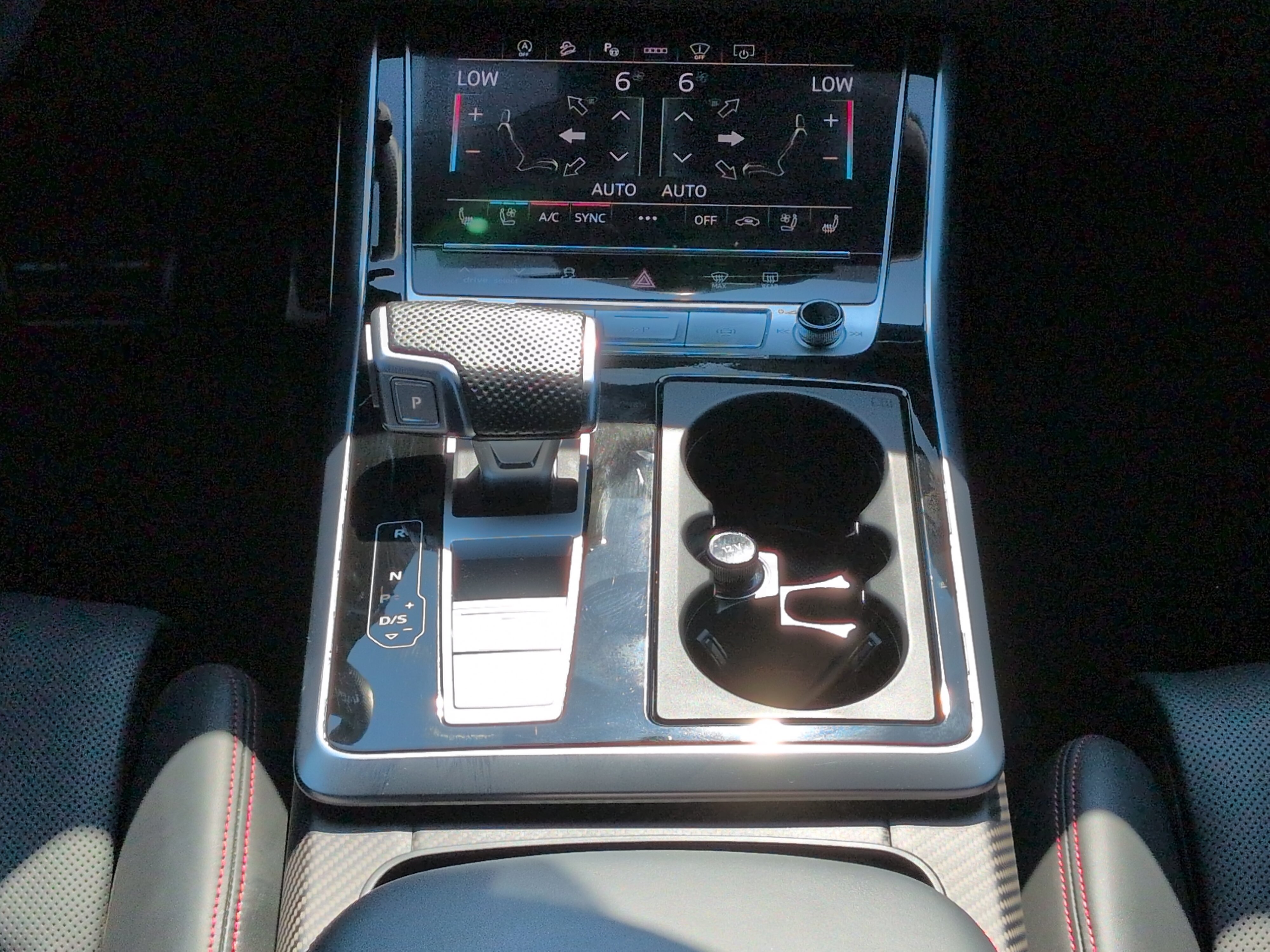 Used 2025 Audi SQ8 Prestige w/ Prestige Package AWD/4WD image 17