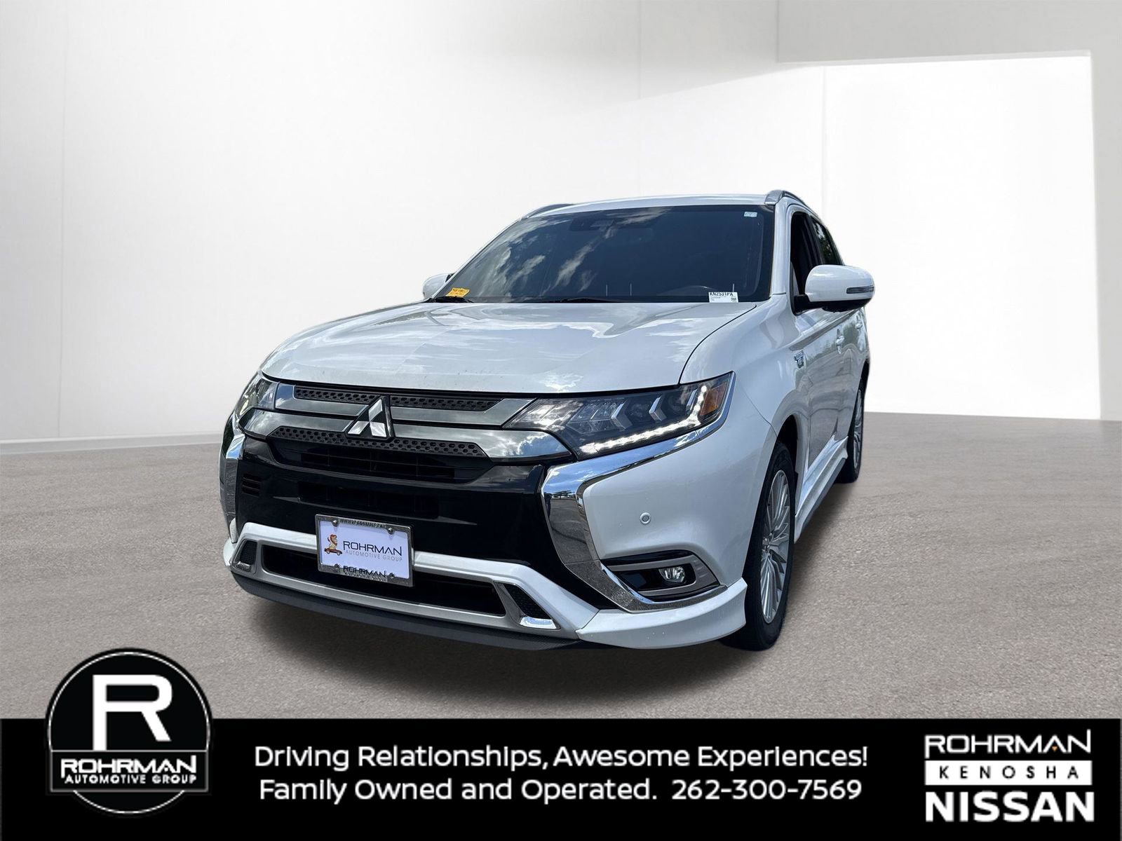 Used 2019 Mitsubishi Outlander SEL AWD/4WD image 2