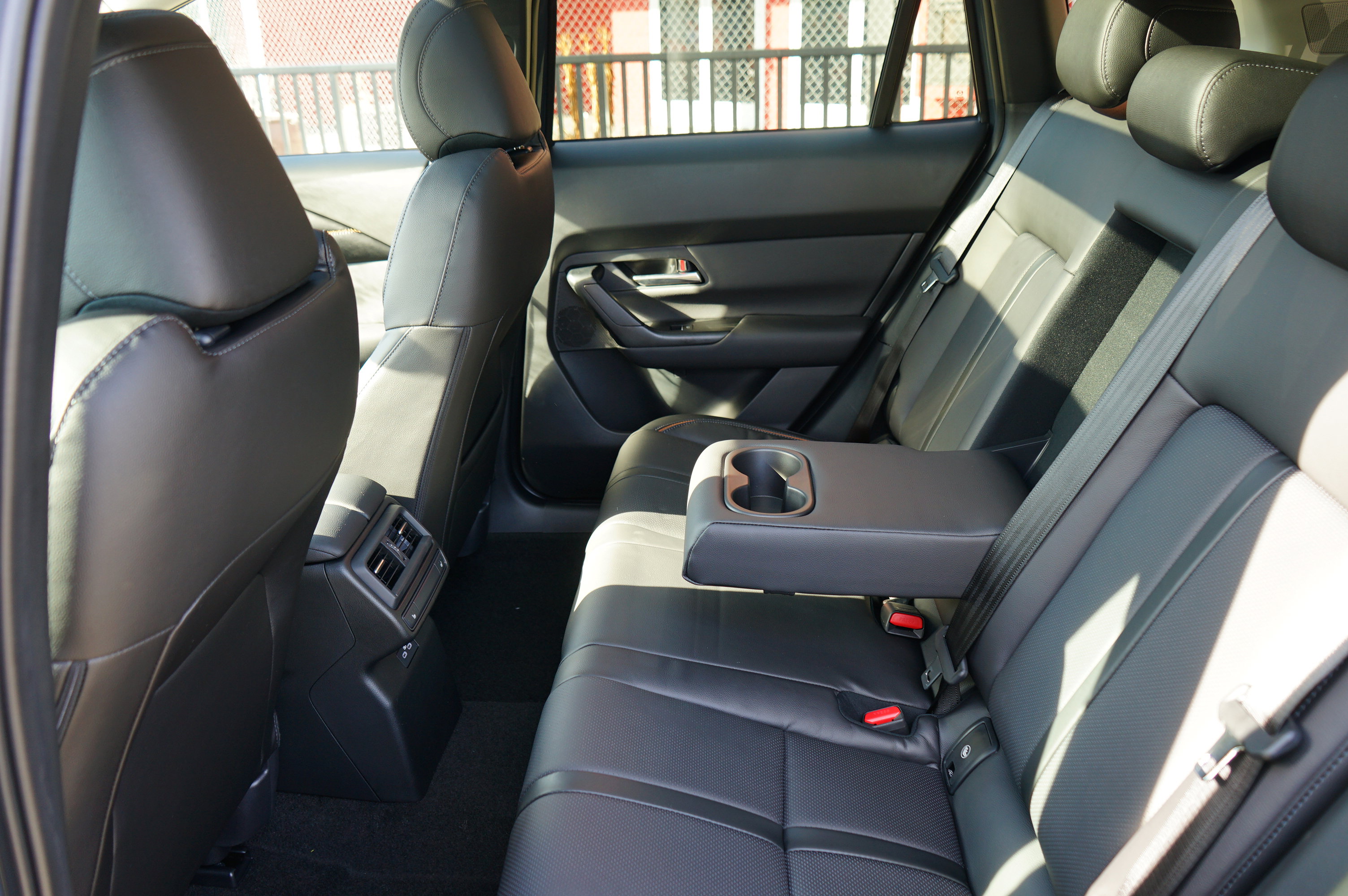 New 2026 MAZDA CX-50 2.5 Hybrid w/ Premium Plus Pkg AWD/4WD image 23