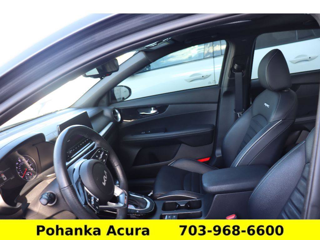 Used 2023 Kia Forte GT-Line w/ GT-Line Premium Package image 24