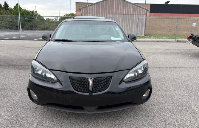 Used 2004 Pontiac Grand Prix GT2 w/ Leather Trim Pkg FWD image 2