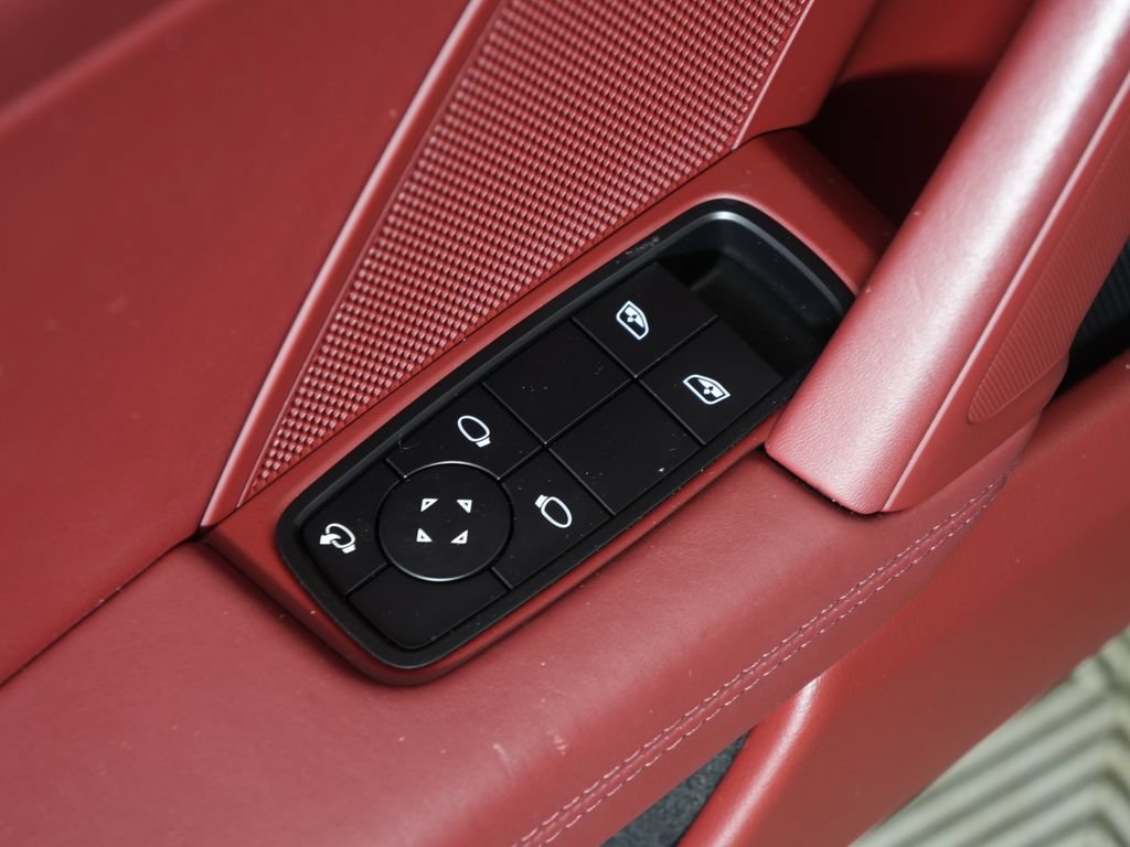 Certified 2022 Porsche 911 Carrera 4 AWD/4WD image 21