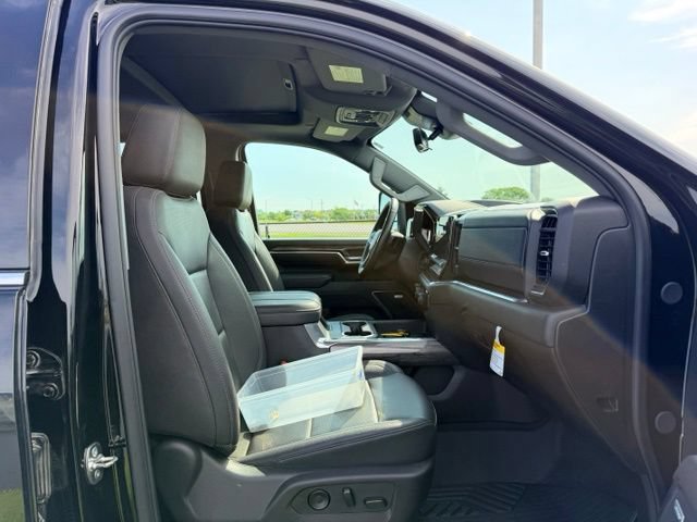 Certified 2025 Chevrolet Silverado 2500 LTZ w/ LTZ Convenience Package AWD/4WD image 11