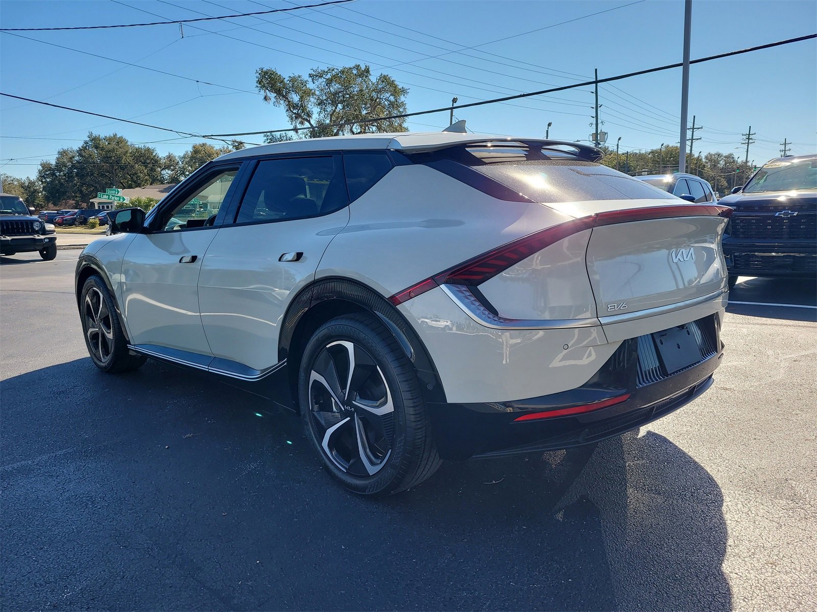 Used 2022 Kia EV6 GT-Line w/ First Edition Package image 8