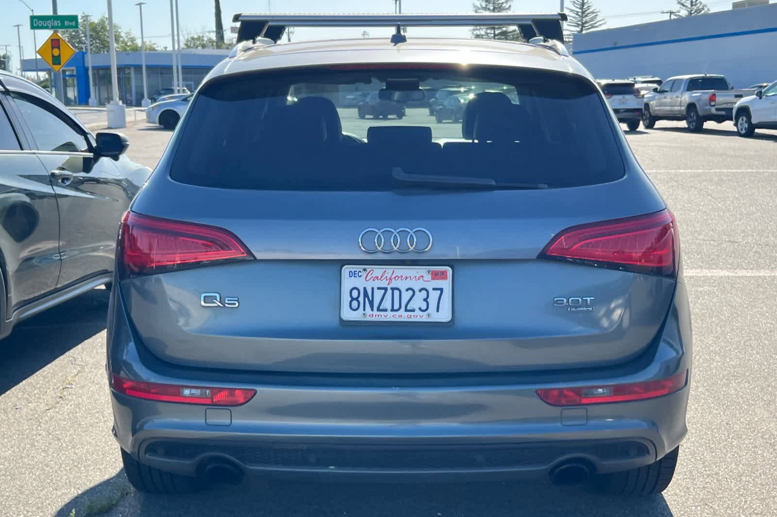 Used 2013 Audi Q5 3.0T Premium Plus w/ Audi MMI Navigation Plus Pkg AWD/4WD image 5