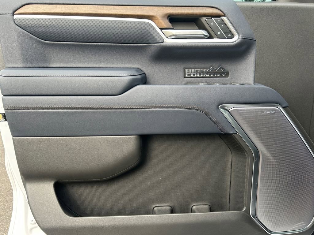 Used 2024 Chevrolet Silverado 1500 High Country w/ Technology Package image 22