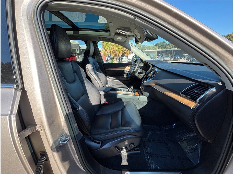 Used 2023 Volvo XC90 B5 Plus Bright image 46