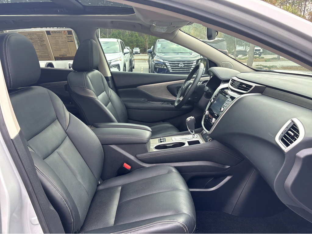 Used 2018 Nissan Murano Platinum w/ Cargo Package image 16