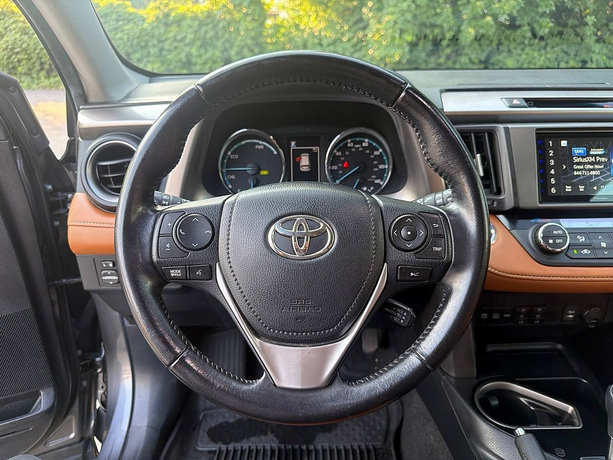 Used 2016 Toyota RAV4 Limited w/ Advanced Technology Package AWD/4WD image 16