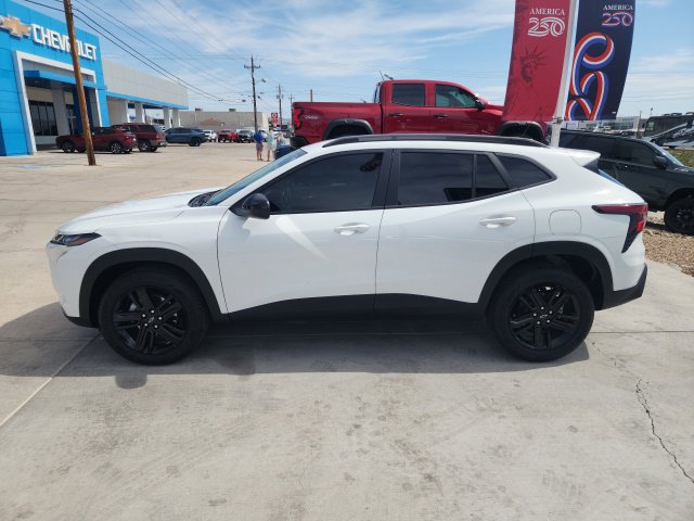 Used 2025 Chevrolet Trax ACTIV w/ Driver Confidence Package FWD image 7
