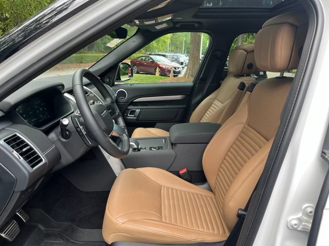 Certified 2025 Land Rover Discovery Dynamic SE AWD/4WD image 5