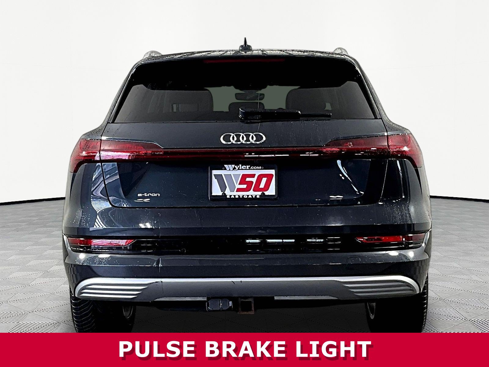 Used 2019 Audi e-tron Prestige AWD/4WD image 5