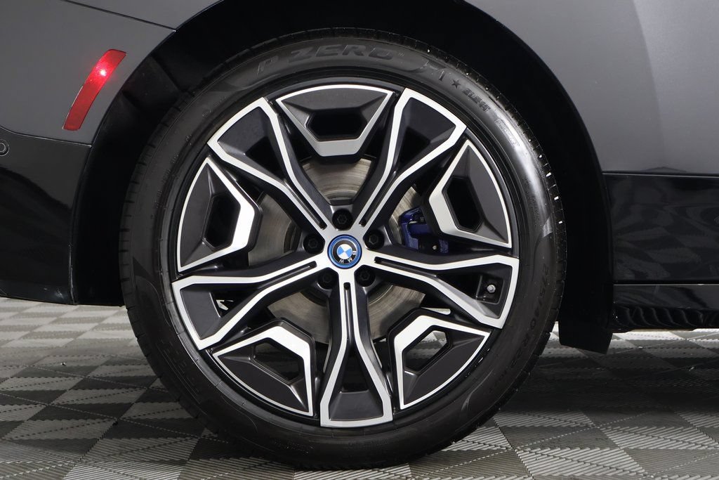 Certified 2024 BMW iX xDrive50 w/ Sport Package AWD/4WD image 15