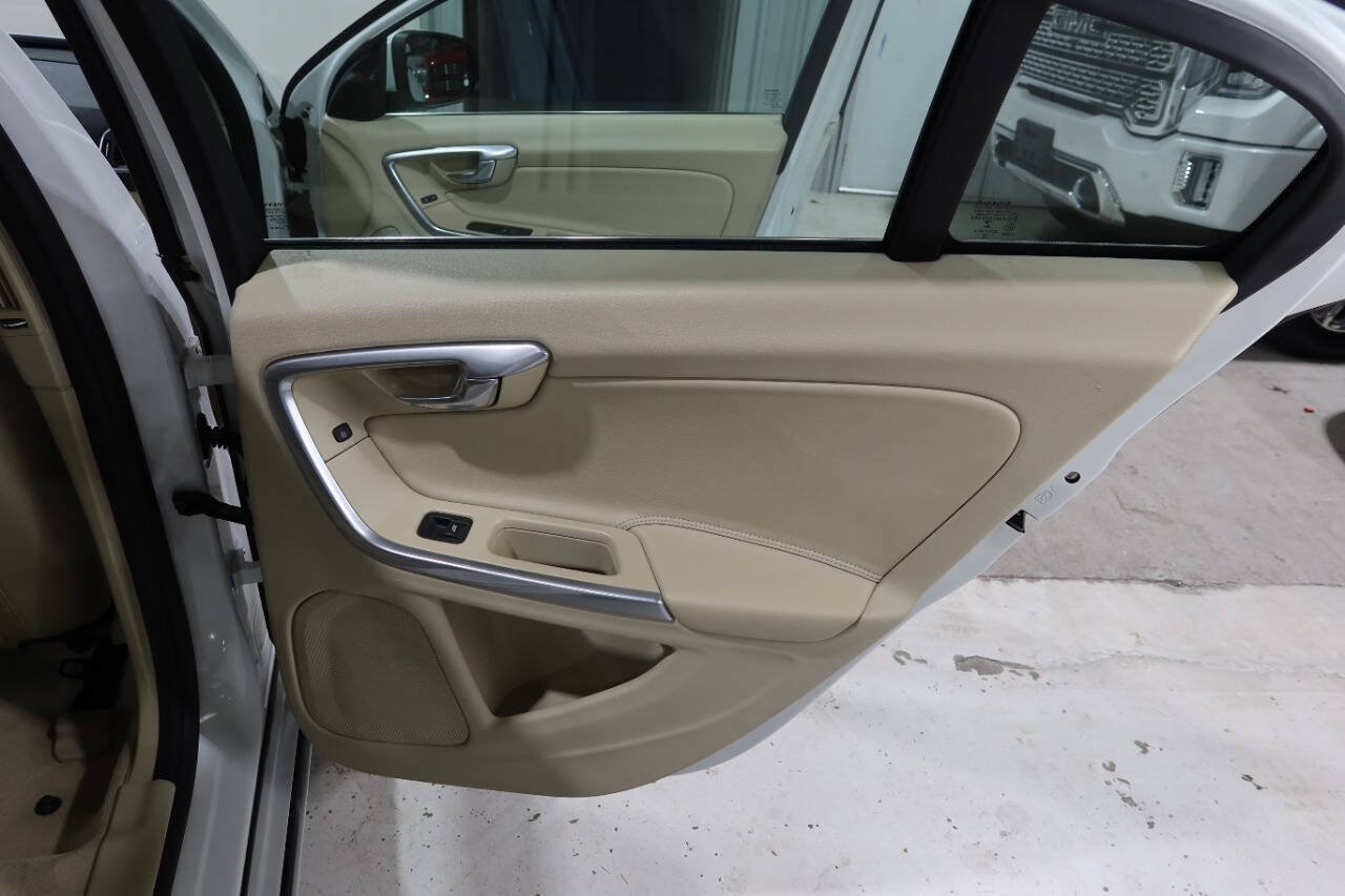 Used 2016 Volvo S60 T5 Premier w/ Convenience Package FWD image 31