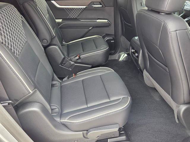 New 2026 GMC Acadia Denali w/ Super Cruise Package AWD/4WD image 18