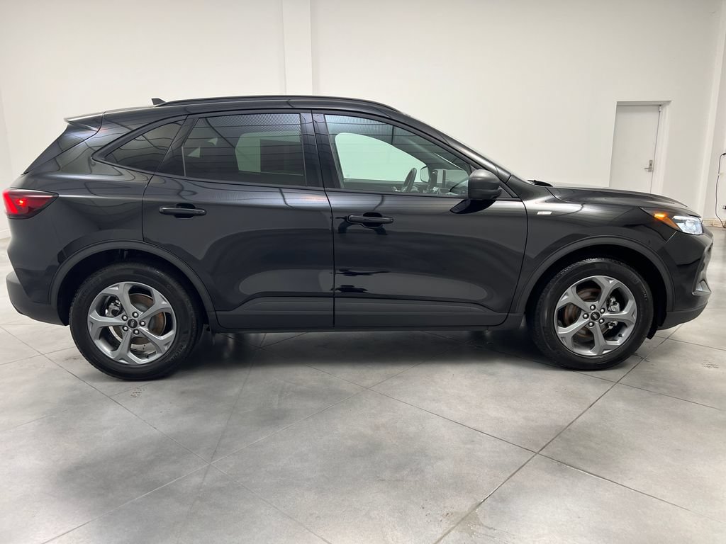 Used 2026 Ford Escape ST-Line FWD image 10