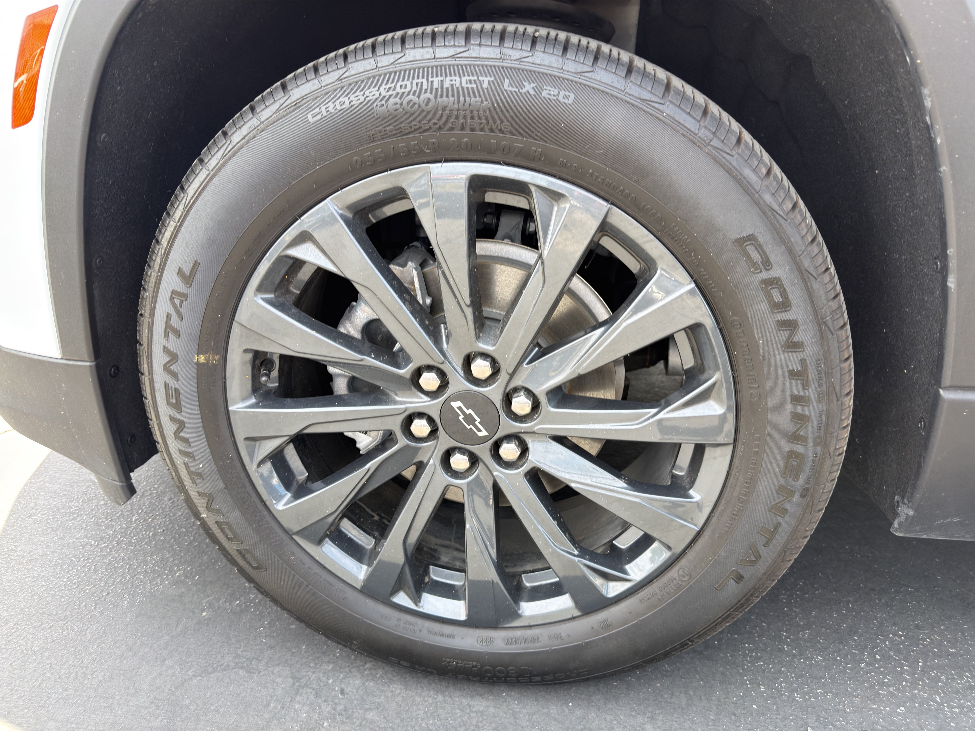 Used 2023 Chevrolet Traverse RS AWD/4WD image 44