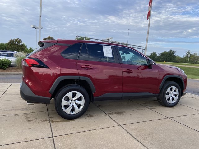 Used 2023 Toyota RAV4 LE AWD/4WD image 12