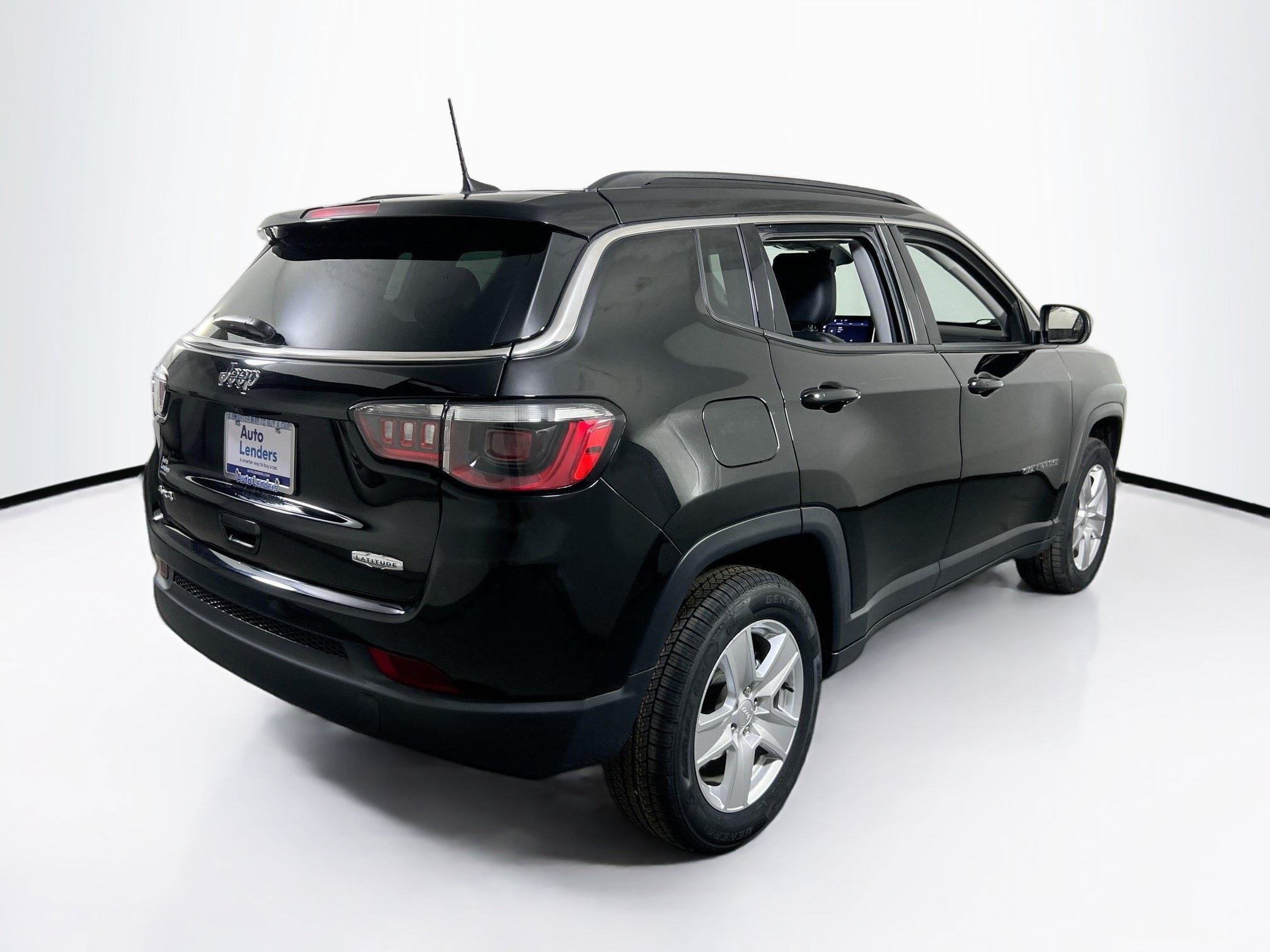 Used 2022 Jeep Compass Latitude AWD/4WD image 5