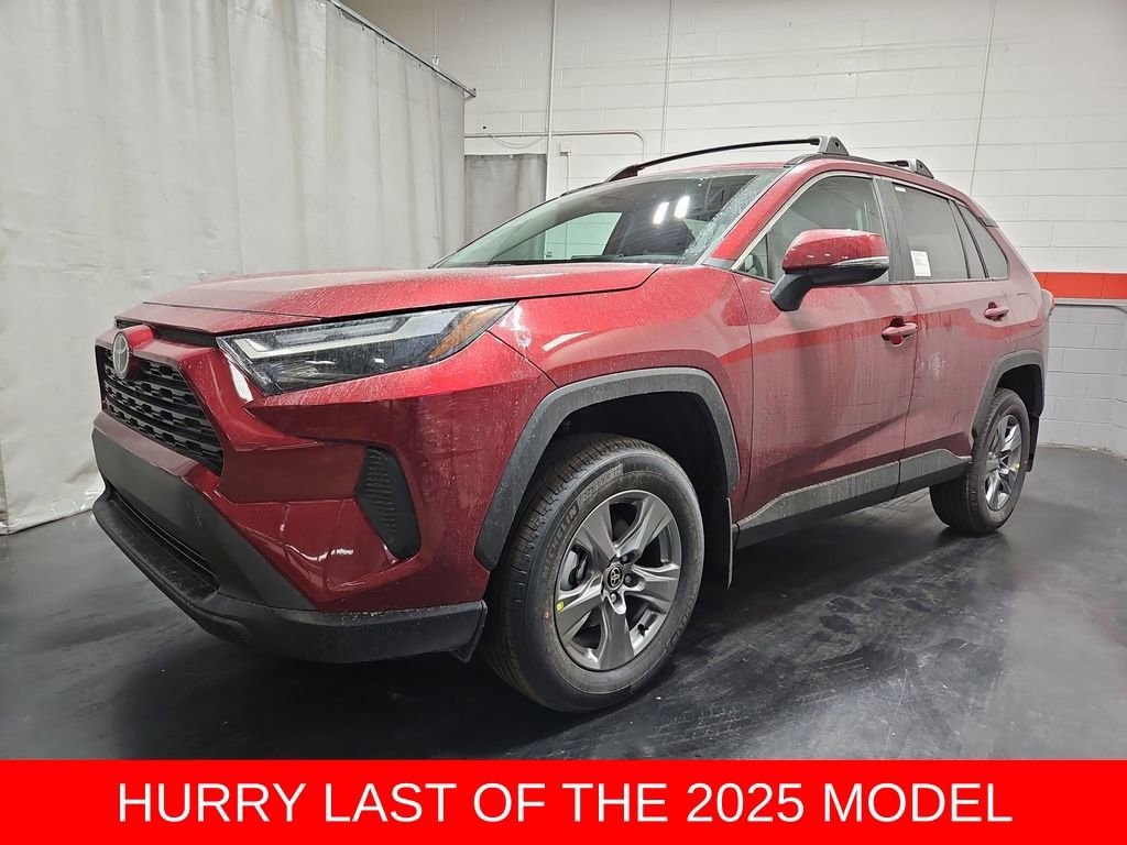 New 2025 Toyota RAV4 XLE image 4