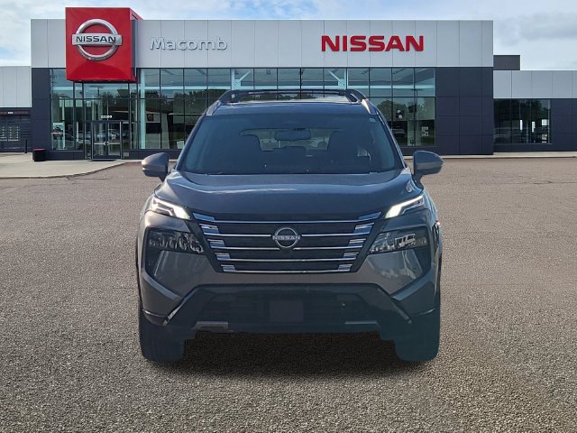New 2026 Nissan Rogue Platinum AWD/4WD image 2