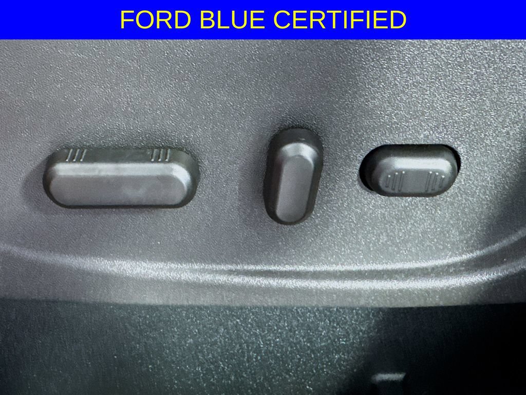 Used 2017 Ford Escape SE w/ SE Leather Comfort Package FWD image 20