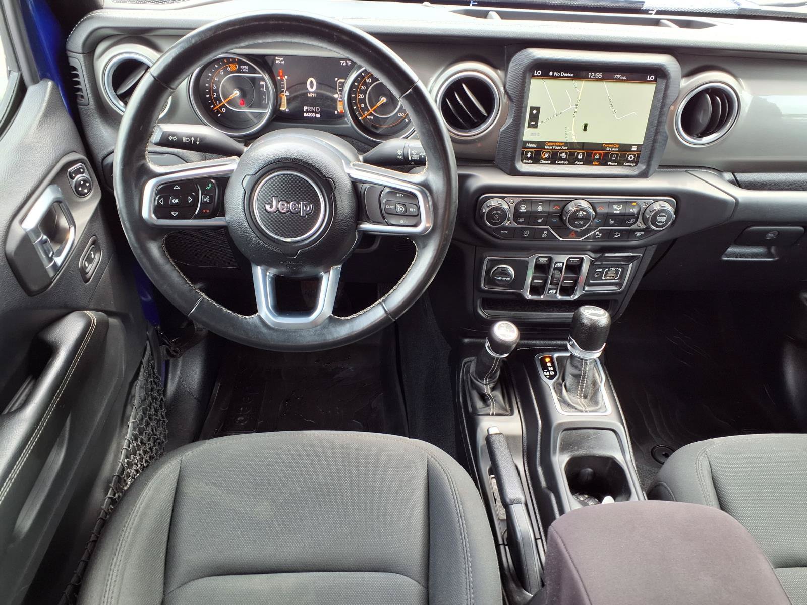 Used 2018 Jeep Wrangler Unlimited Sahara AWD/4WD image 2