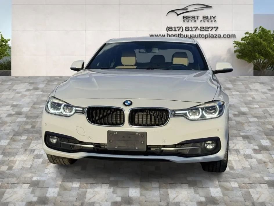 Used 2018 BMW 330i Sedan RWD image 2