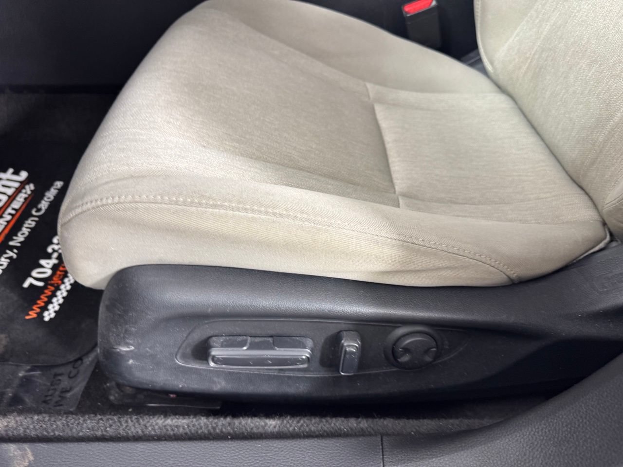 Used 2023 Honda Accord EX image 11