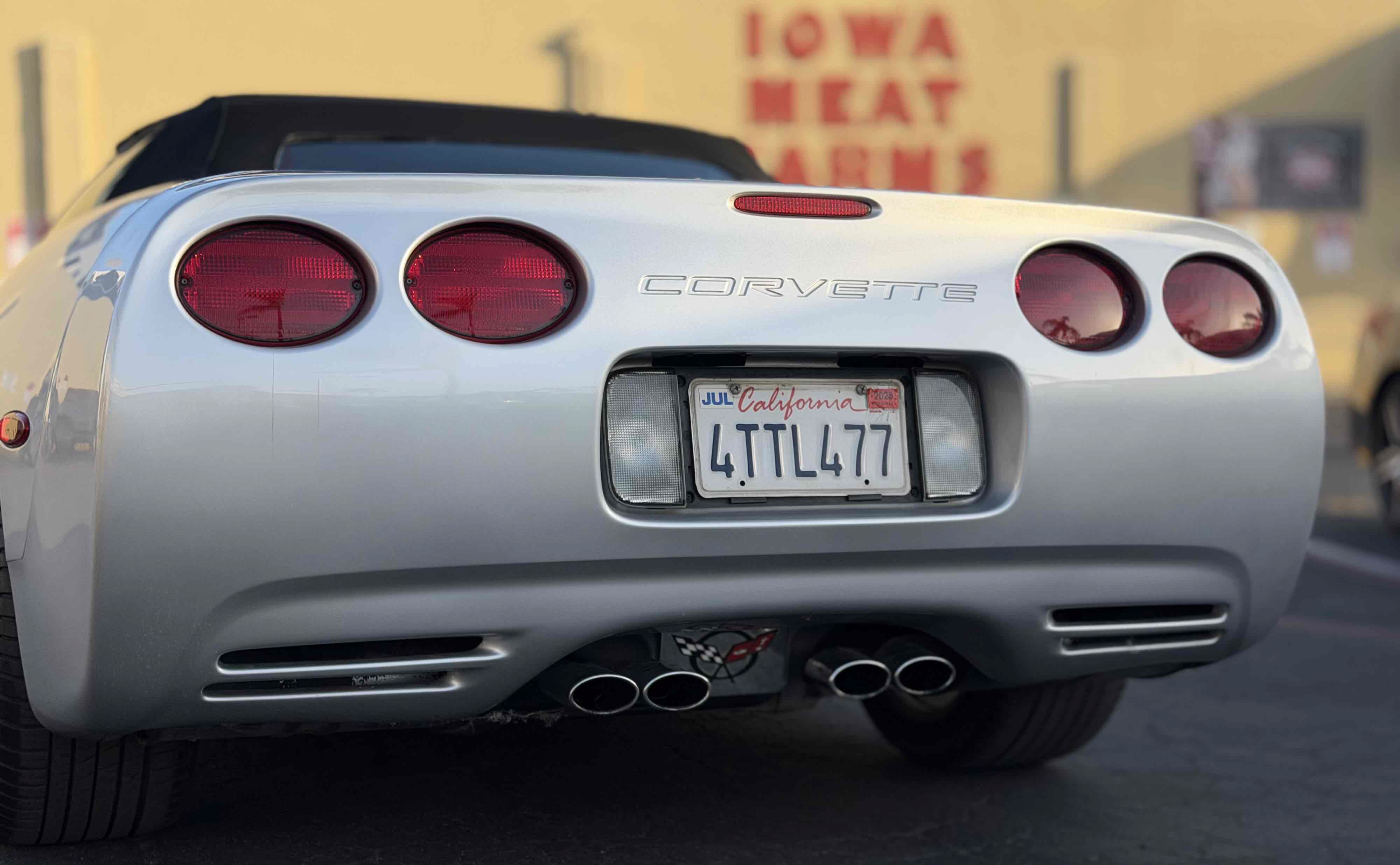Used 2001 Chevrolet Corvette Convertible w/ Preferred Equipment Group2 RWD image 9